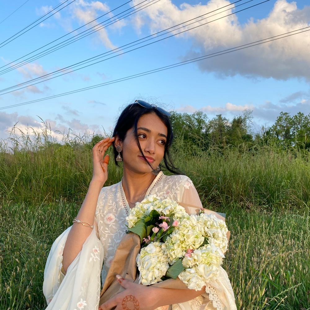 Meet your Posher, Naqiya